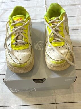 Nike Kids Air Force 1 Sneakers